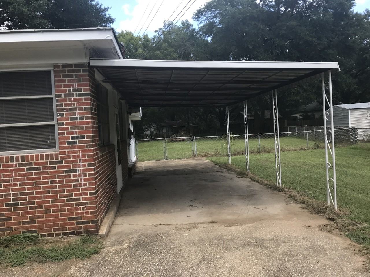 3411 Grandview Rd - Photo 2 of 20