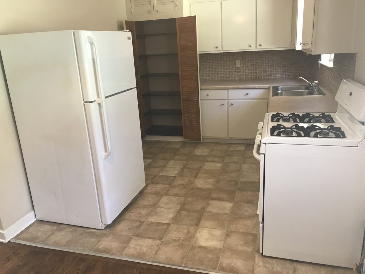 3411 Grandview Rd - Photo 5 of 20