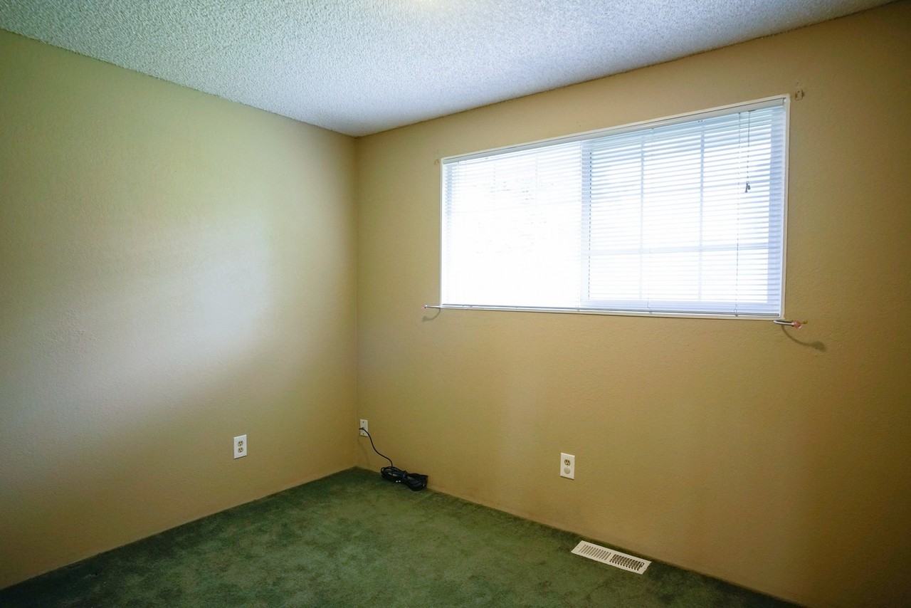 1417 Springwater Ave - Photo 4 of 22