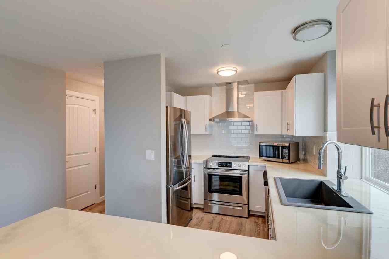 485 Sw Bayshore Dr #B301 - Photo 5 of 23