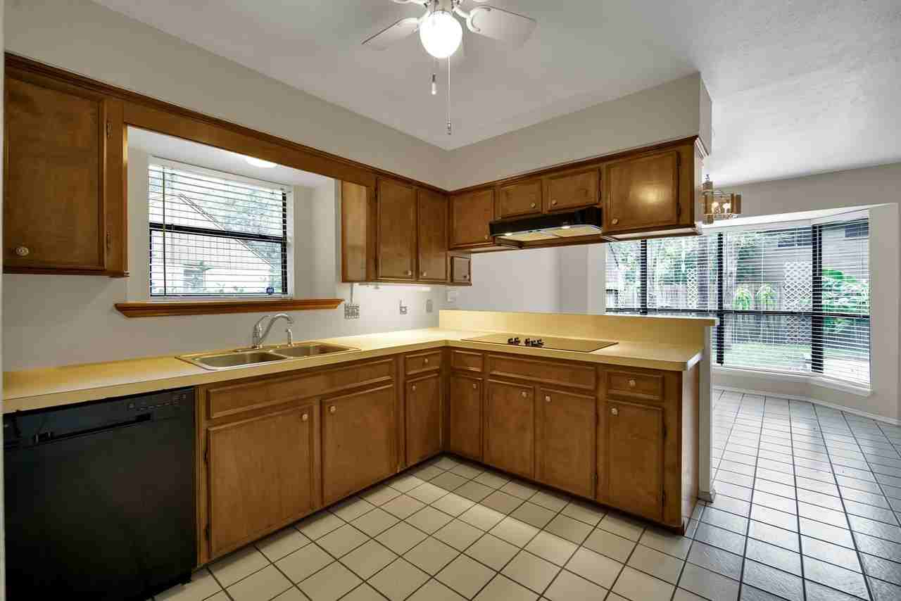50 Brookflower Rd - Photo 2 of 41