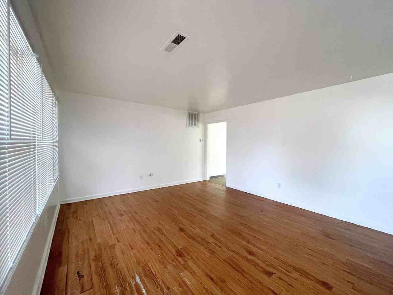 817 W 13th Ave - Photo 3 of 14
