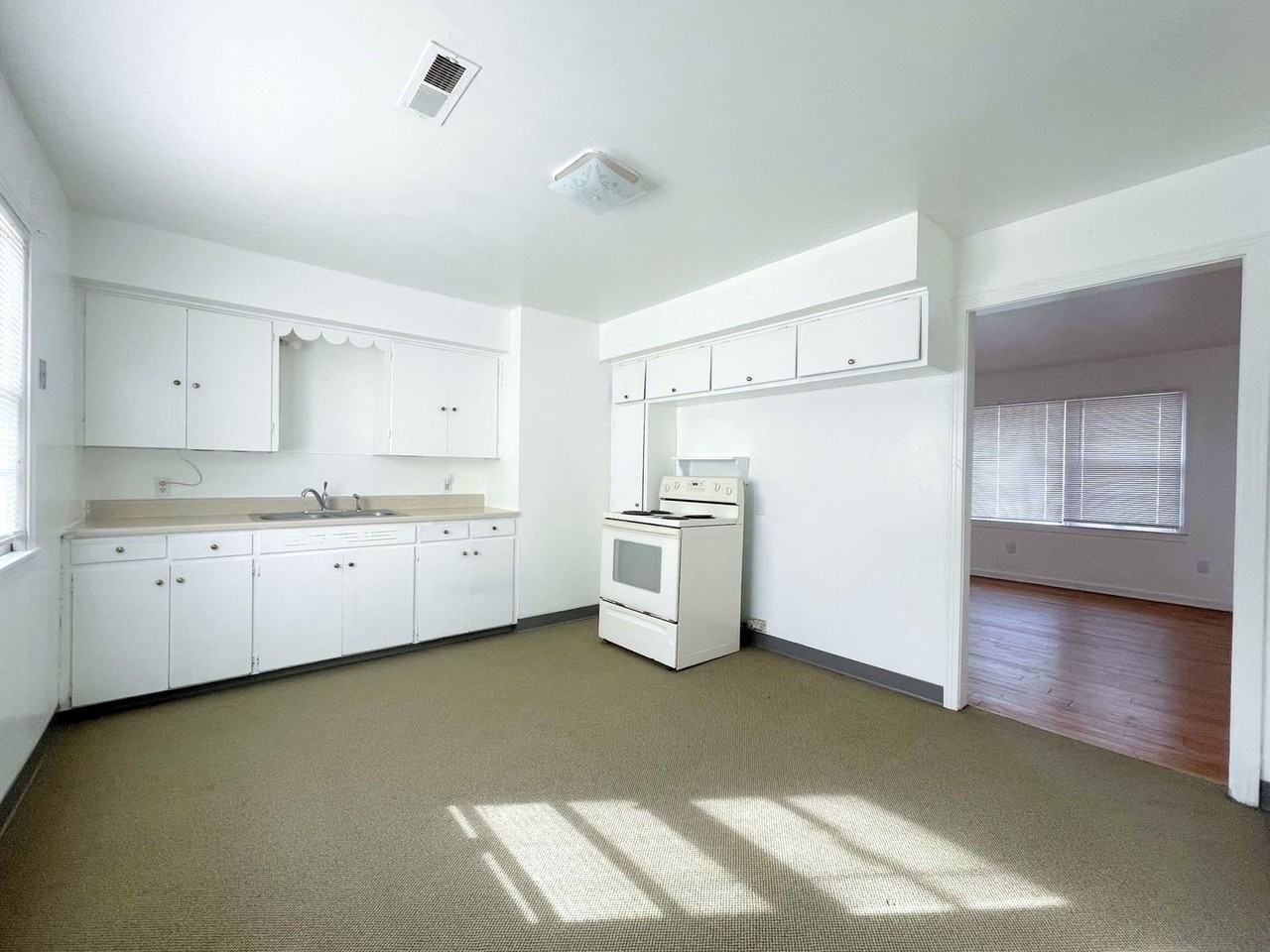 817 W 13th Ave - Photo 4 of 14