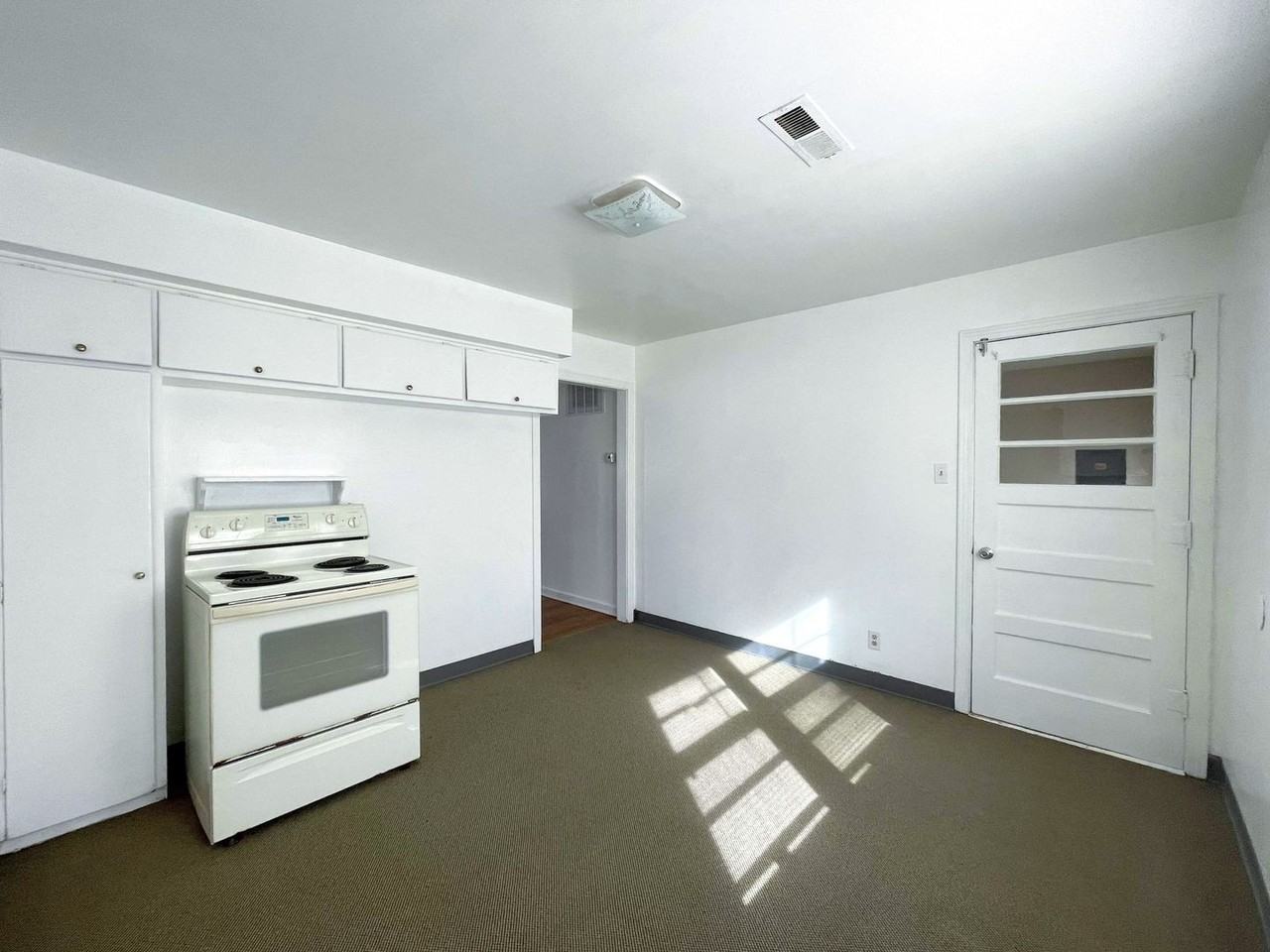 817 W 13th Ave - Photo 5 of 14