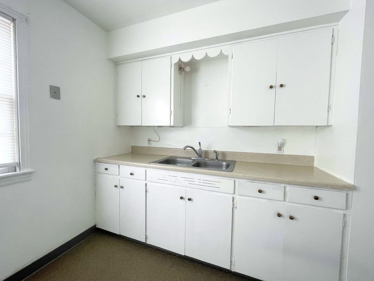 817 W 13th Ave - Photo 6 of 14