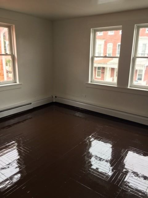 322 E College Ave - Photo 4 of 15