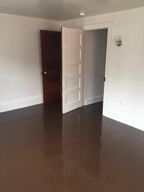 322 E College Ave - Photo 5 of 15