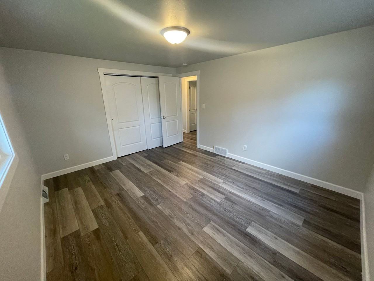 149 Viewpoint Rd - Photo 3 of 10