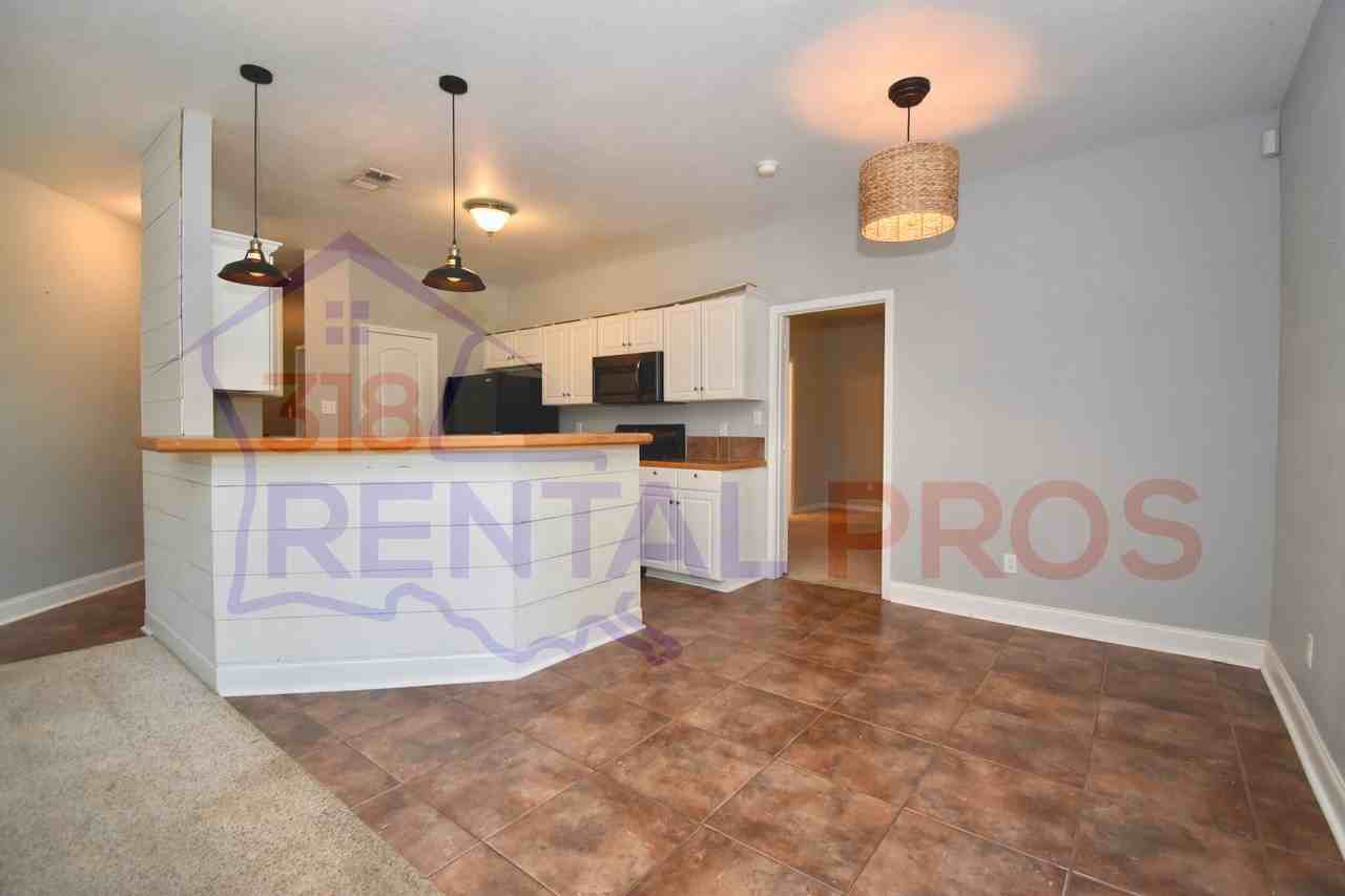 156 N Pine St - Photo 4 of 16