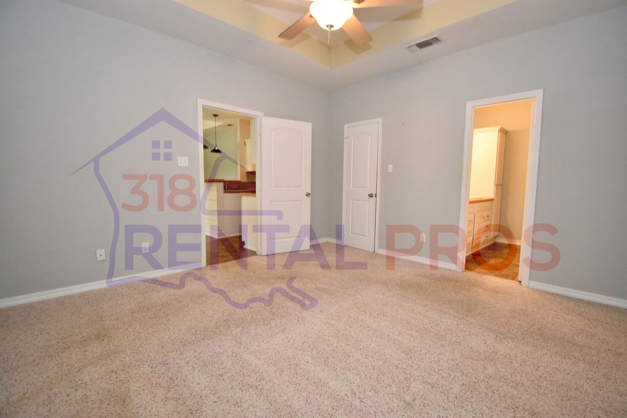 156 N Pine St - Photo 7 of 16