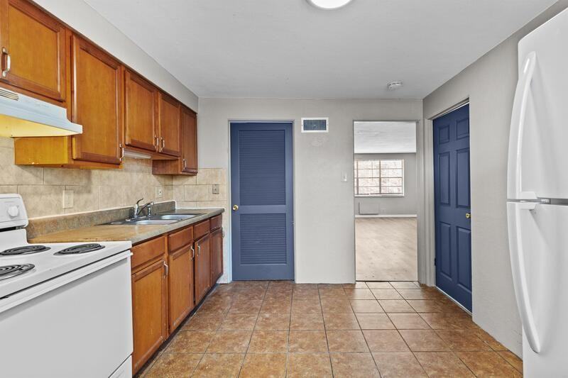 1026 Wild Cherry Lane - Photo 6 of 17