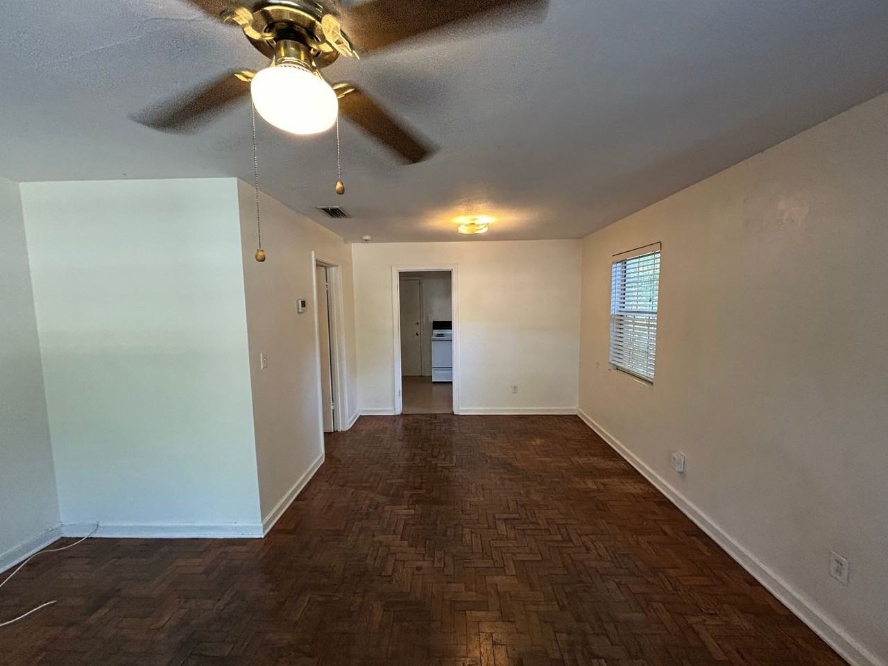 2721 Sw 2nd Ave - Photo 7 of 19