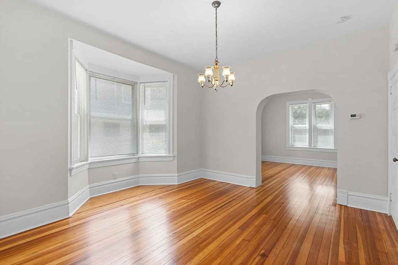766 Harvard Ave - Photo 5 of 22