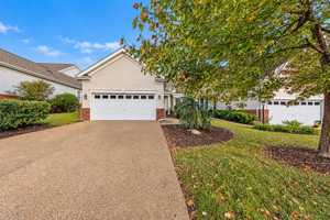 featured image of 6727 Evensong Ln