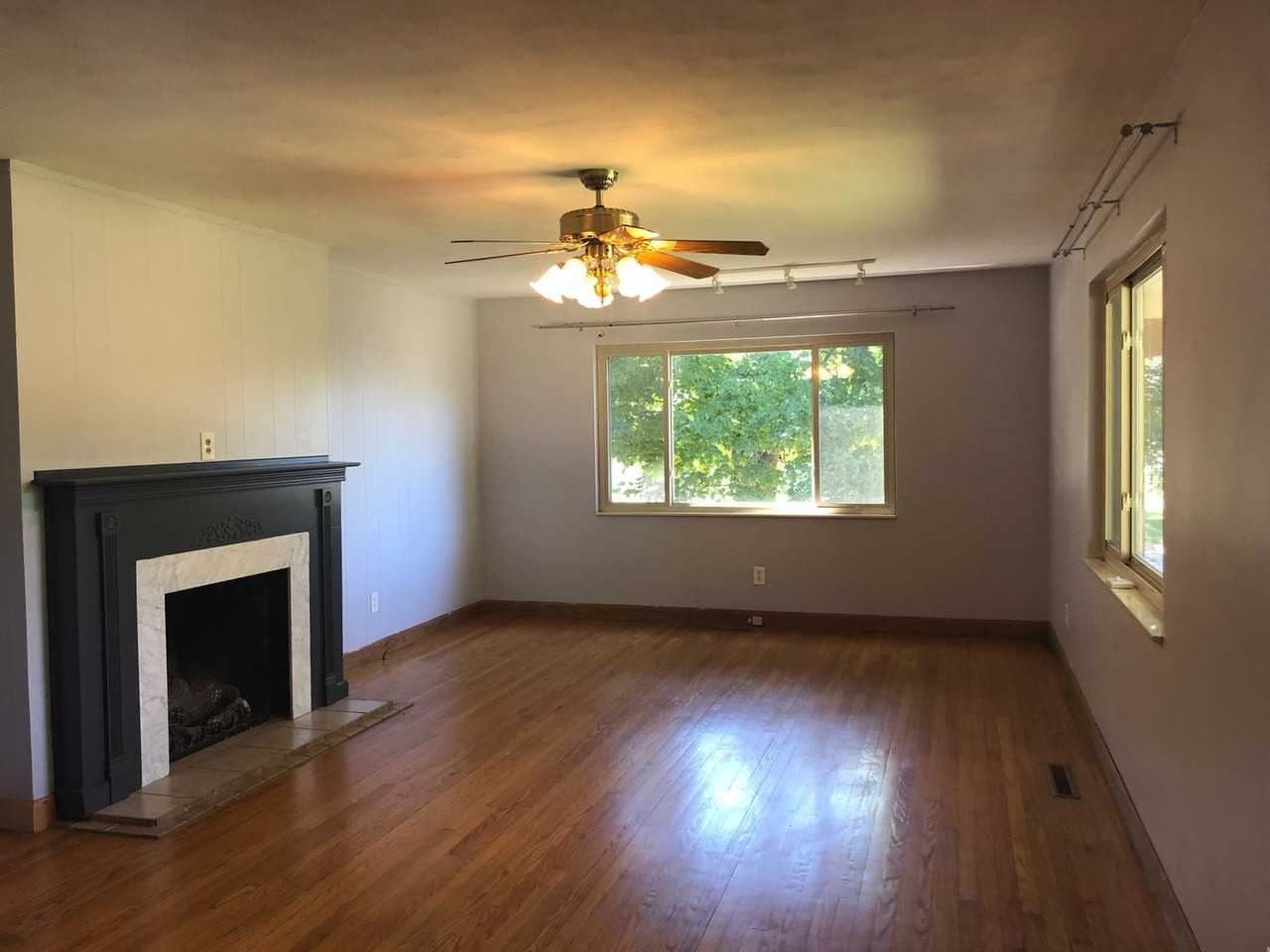4708 10th Ave - Photo 7 of 9