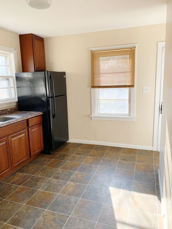 236 Kiowa St - Photo 5 of 17