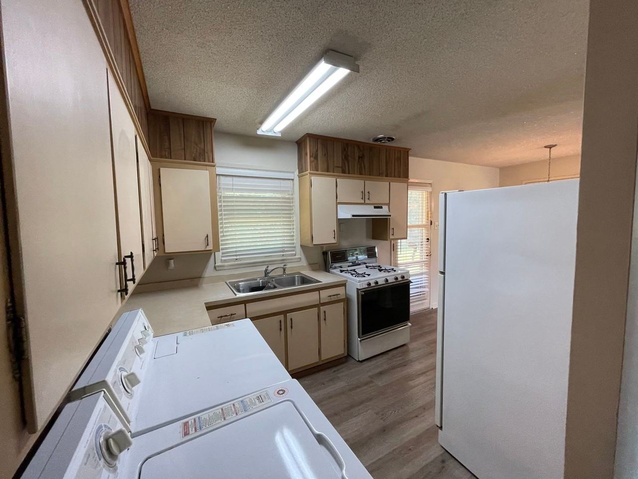 1416 Cactus Dr - Photo 7 of 18