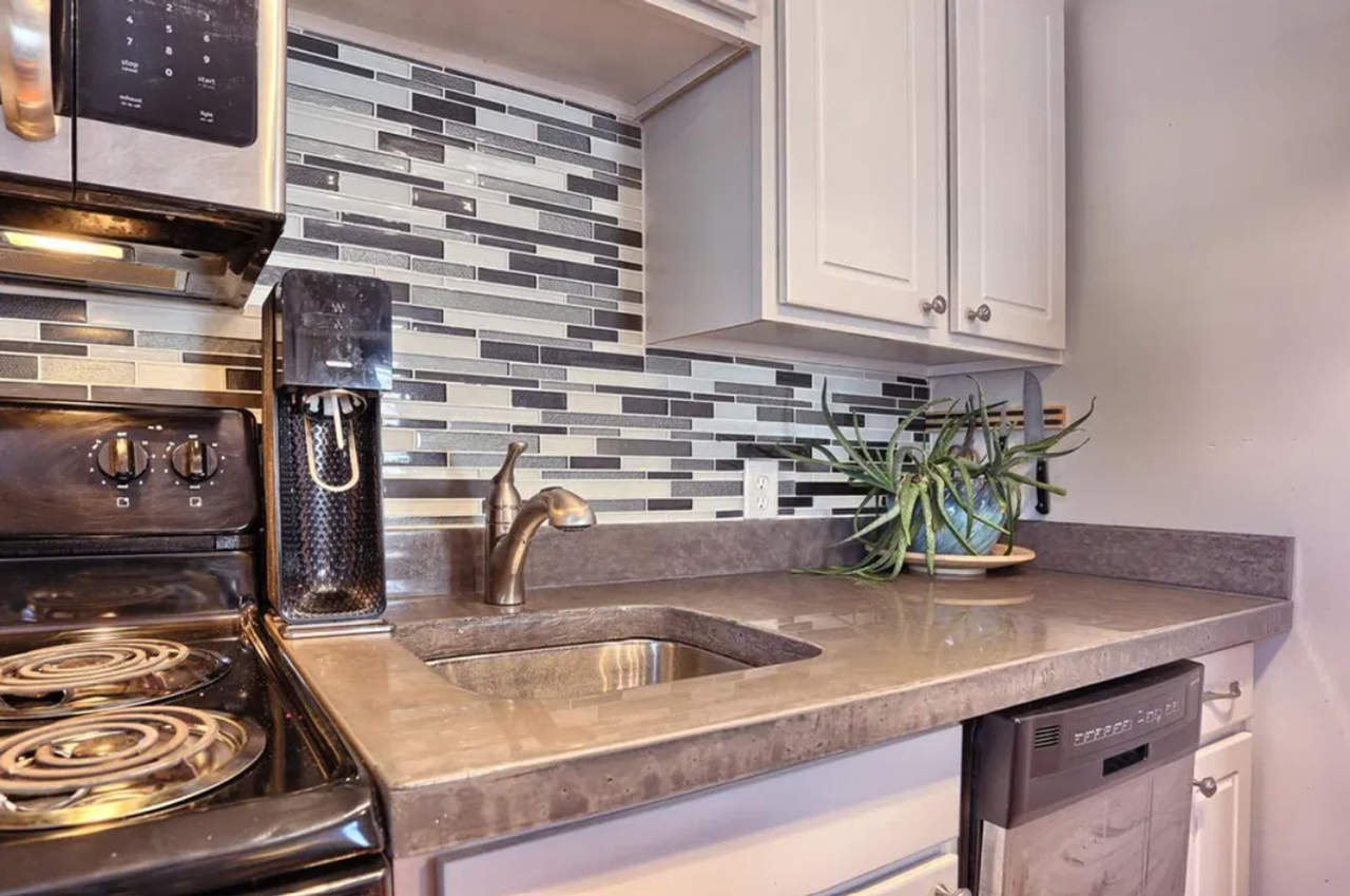 116 Dickinson Ave - Photo 3 of 13