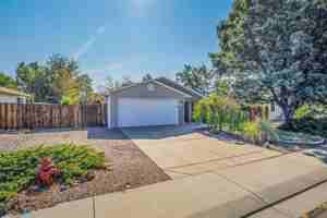 featured image of 404 W Grove Dr