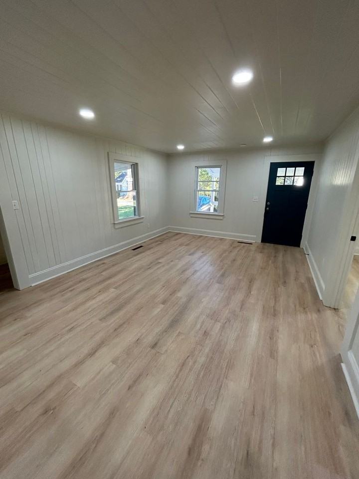 115 W F St - Photo 6 of 11