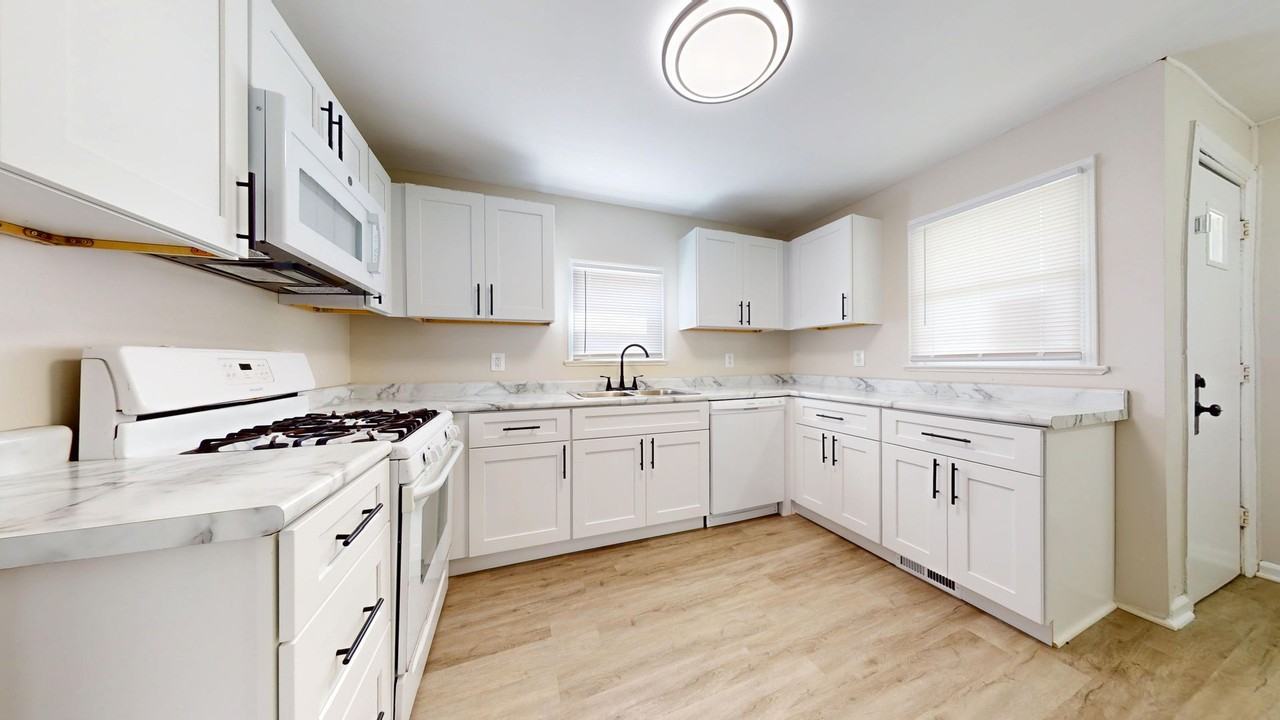 22 Elwood St - Photo 3 of 22