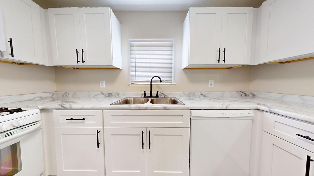 22 Elwood St - Photo 4 of 22