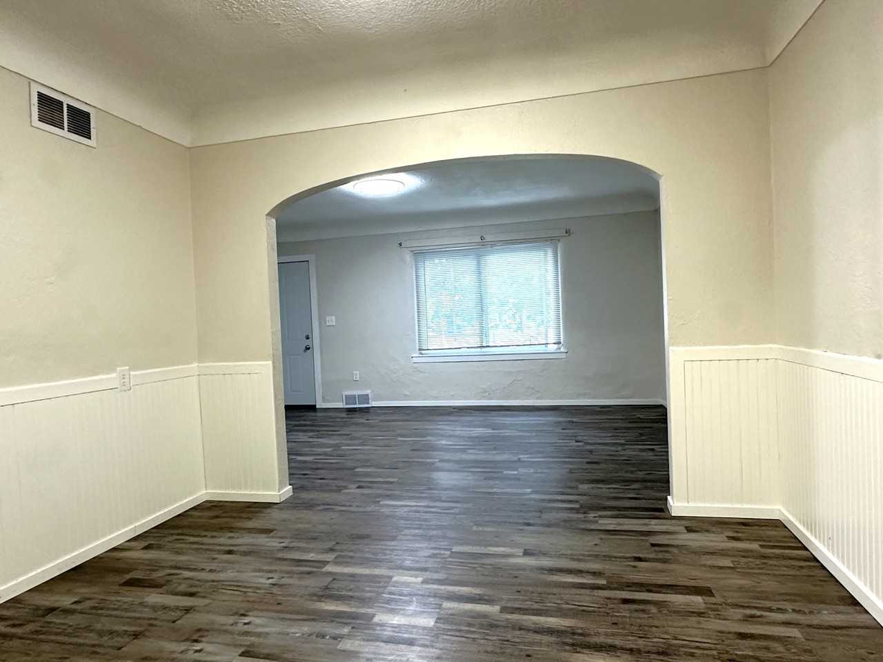 1402 1st Street, Unit E - Photo 6 of 14
