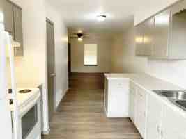 featured image of 140 7th St Ne