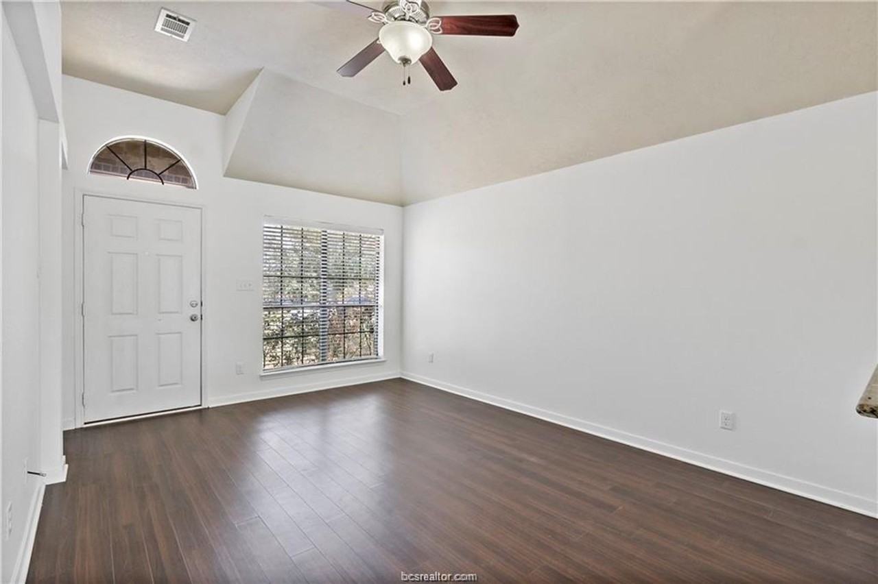 214 Simi Dr - Photo 6 of 21