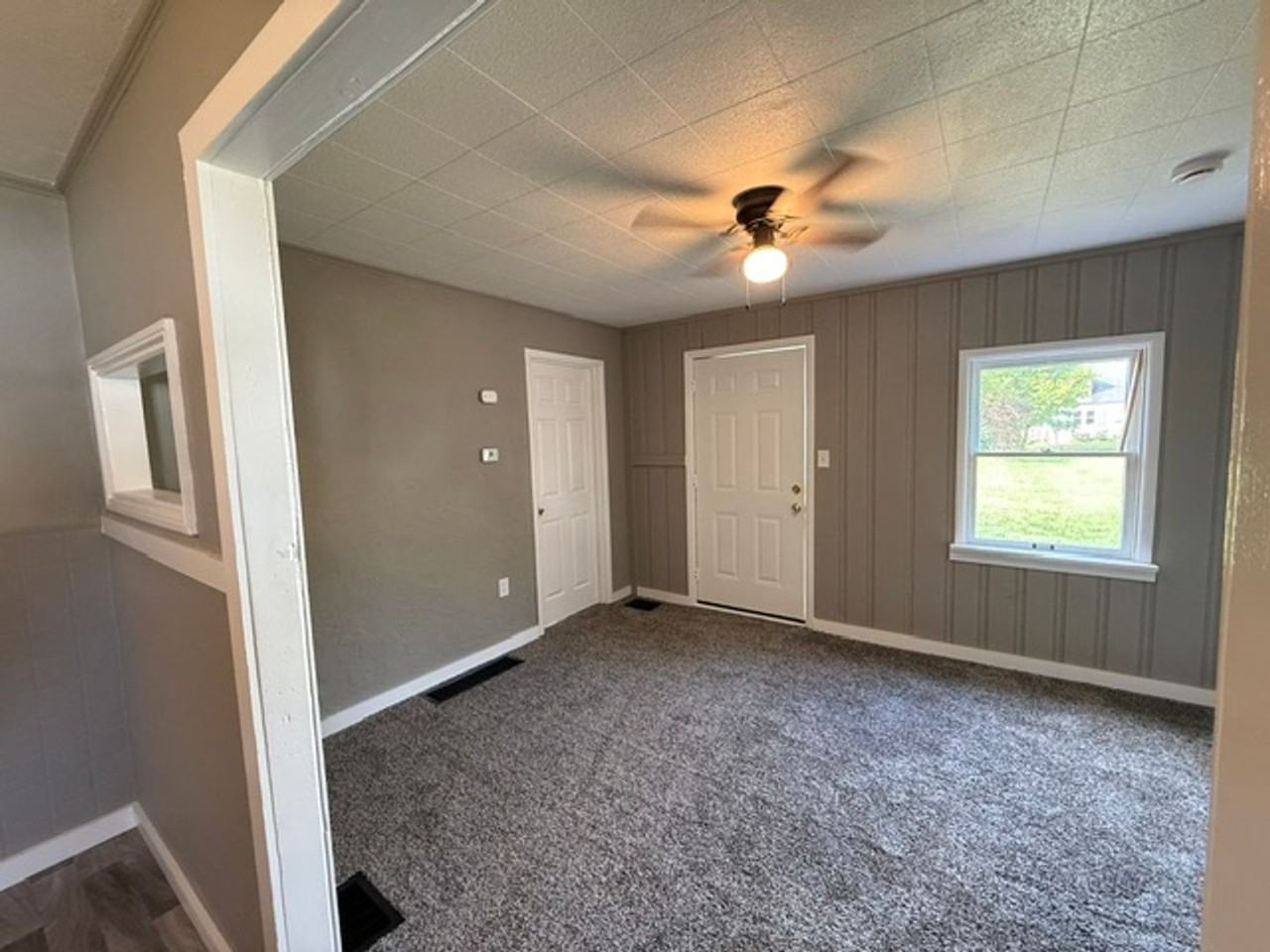 513 Chaudet Ave - Photo 5 of 14