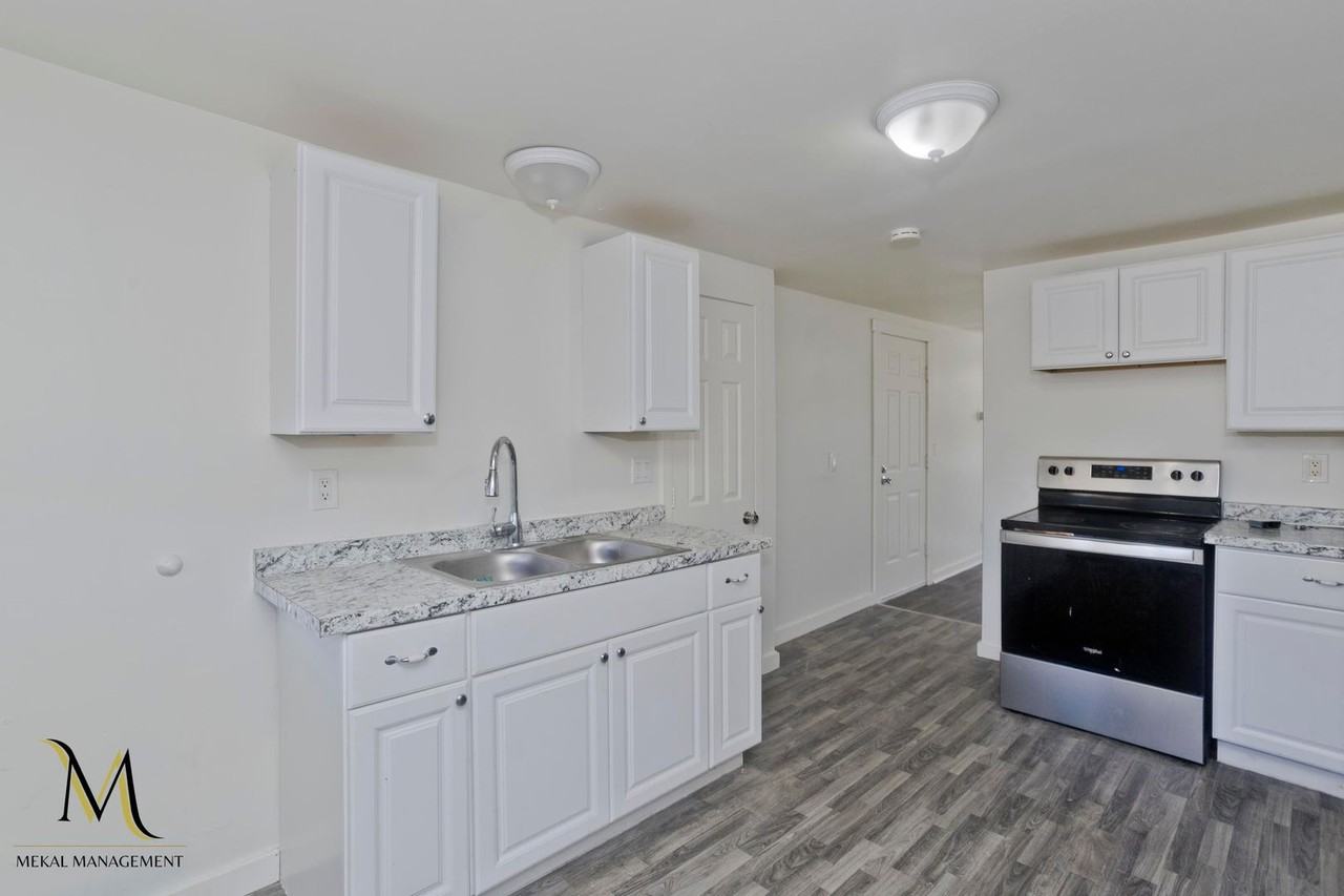61 West Street Apartments - Photo 2 of 26