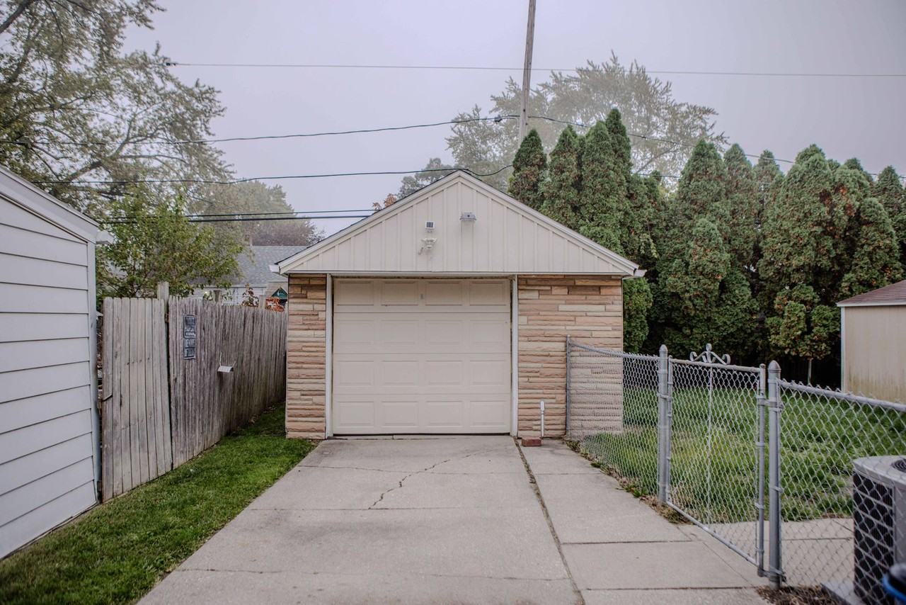 3460 Brigham St - Photo 3 of 25
