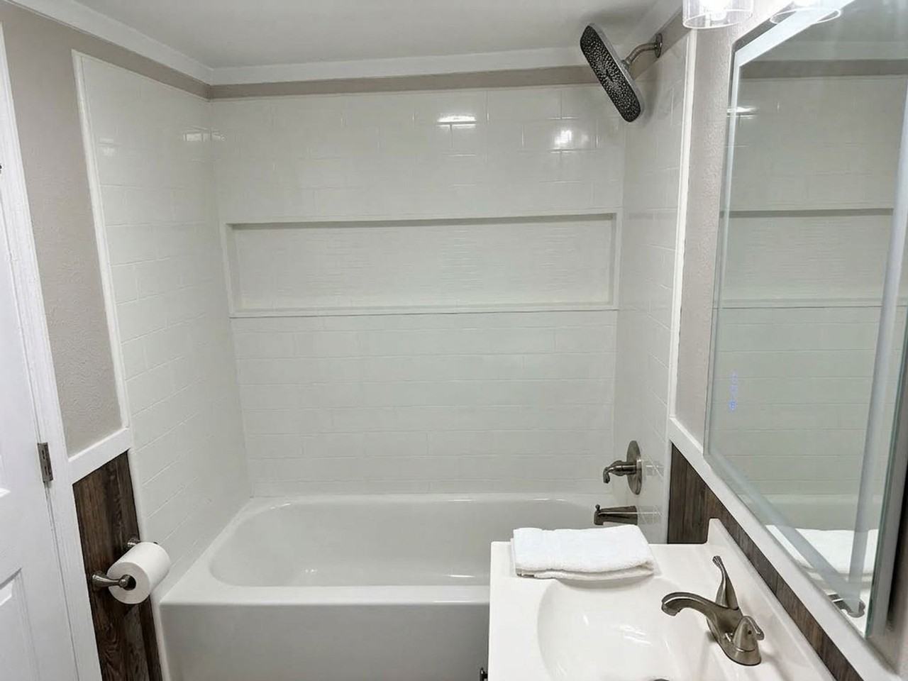 2910 Bay Villa Ct #2921 - Photo 7 of 12