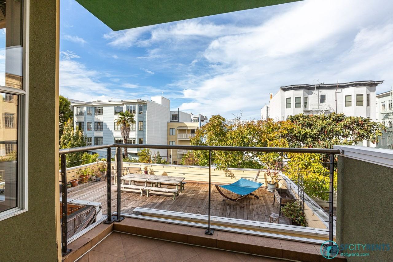 1738 Lombard St #7 - Photo 4 of 29