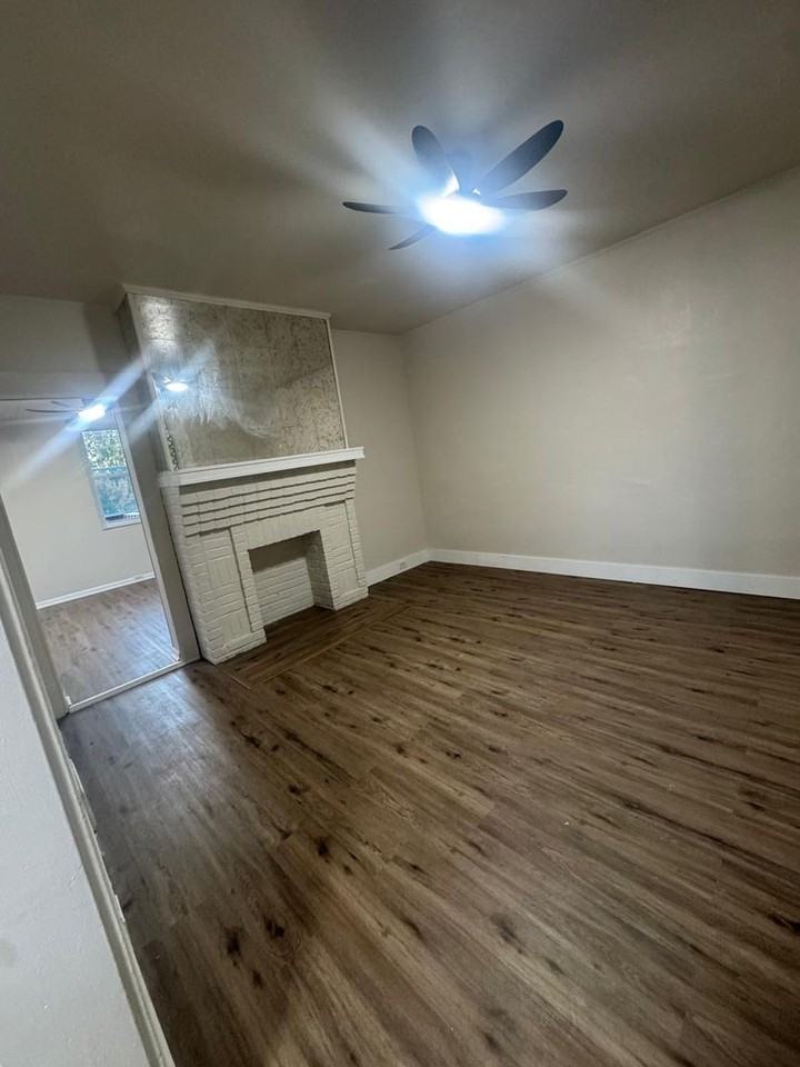 835 Benwood Ave - Photo 3 of 9