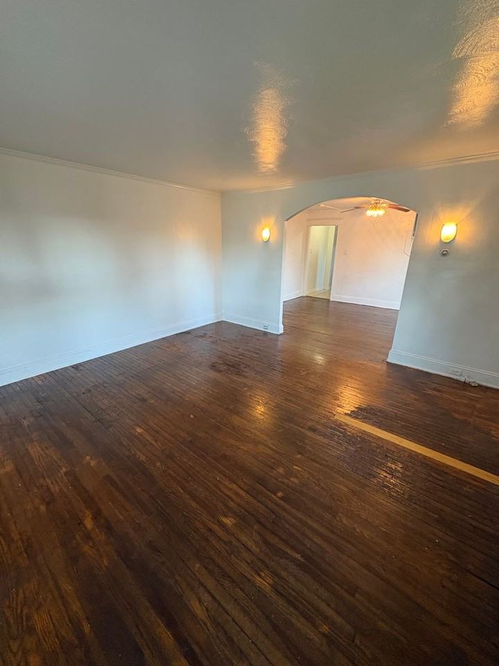 360 Fisher St - Photo 2 of 18