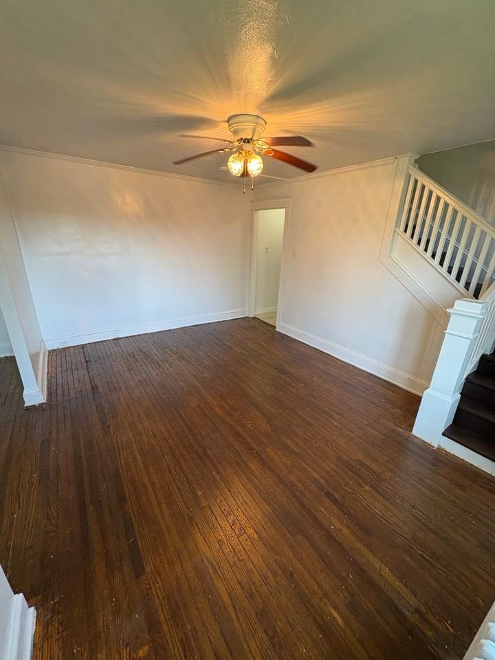 360 Fisher St - Photo 3 of 18