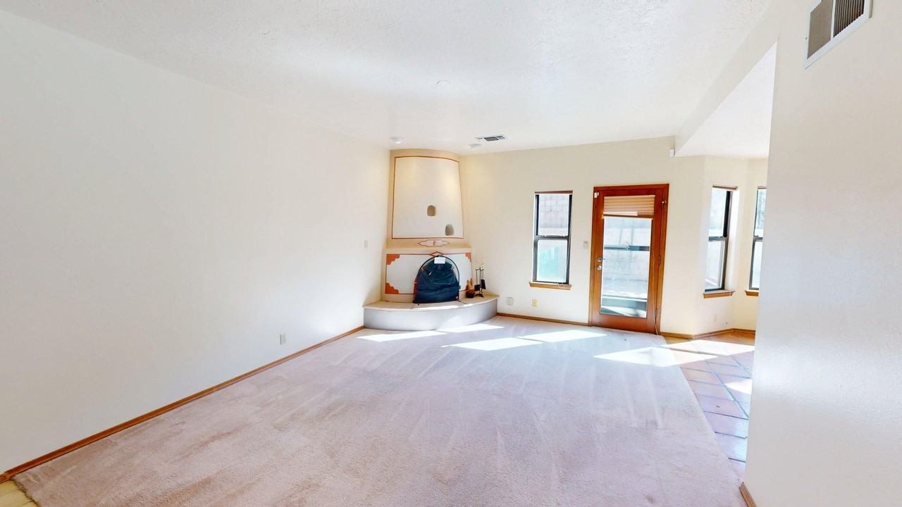 2095 Avenida De Las Alturas - Photo 3 of 24