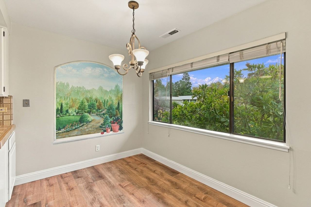 2337 Sharon Rd - Photo 5 of 18