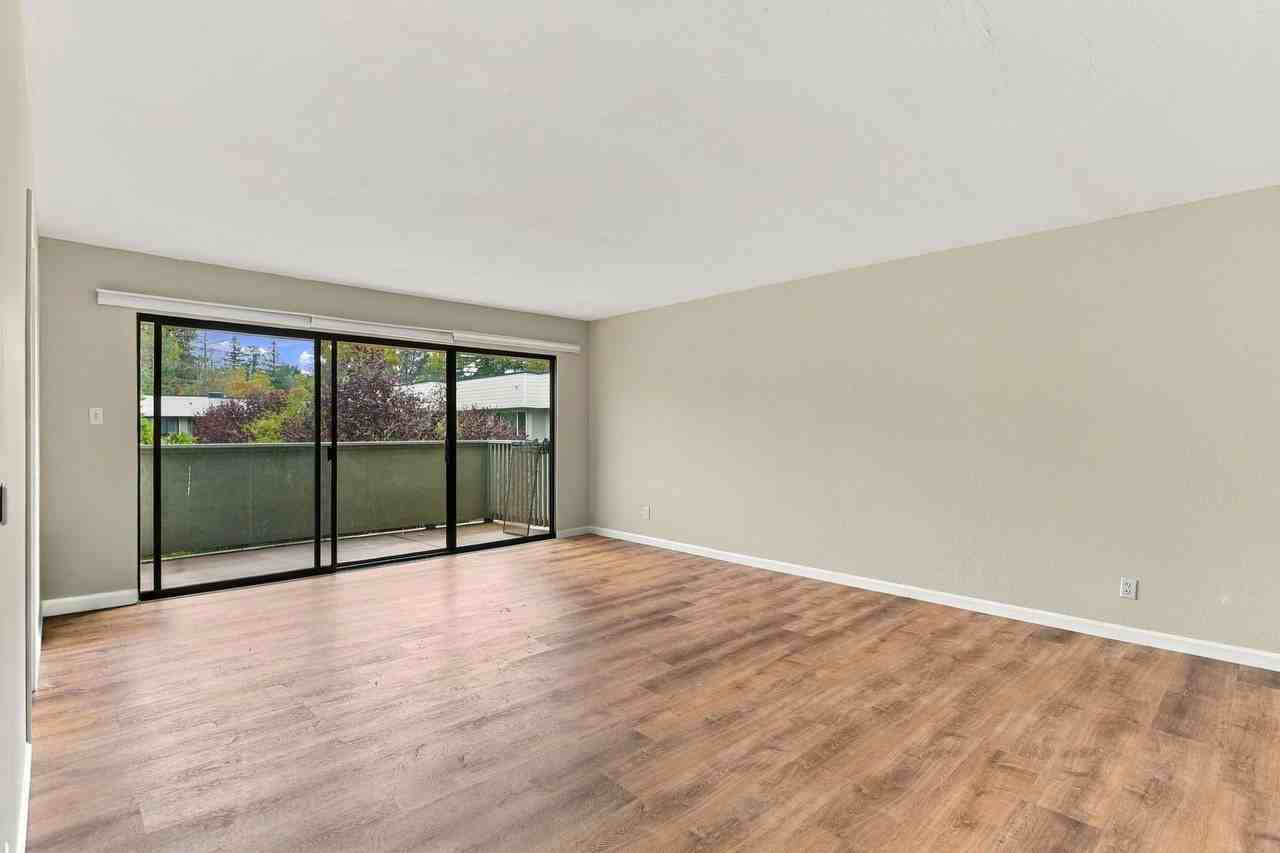 2337 Sharon Rd - Photo 7 of 18