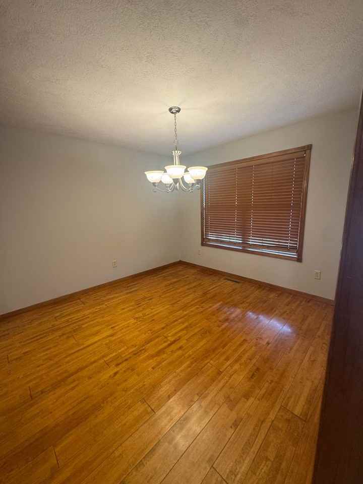 400 E Whippoorwill Dr - Photo 4 of 22