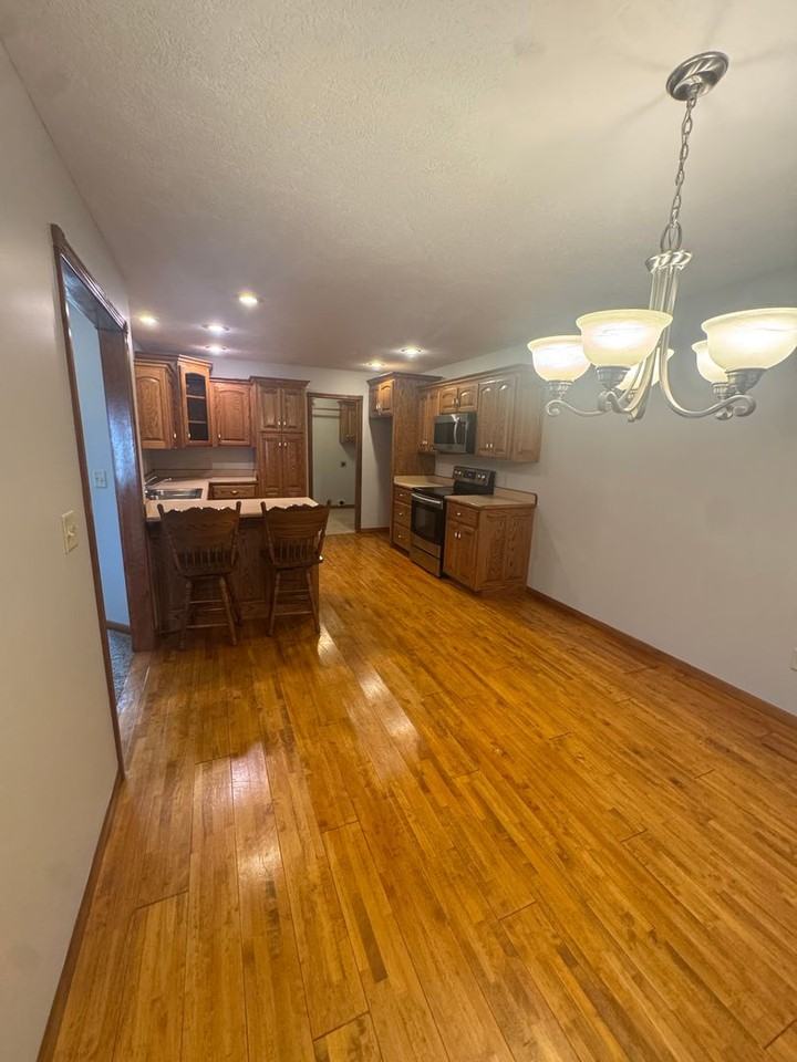 400 E Whippoorwill Dr - Photo 5 of 22