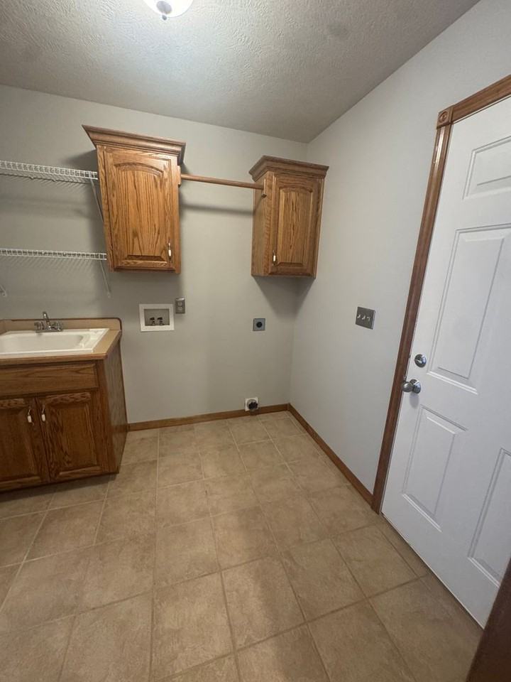 400 E Whippoorwill Dr - Photo 7 of 22