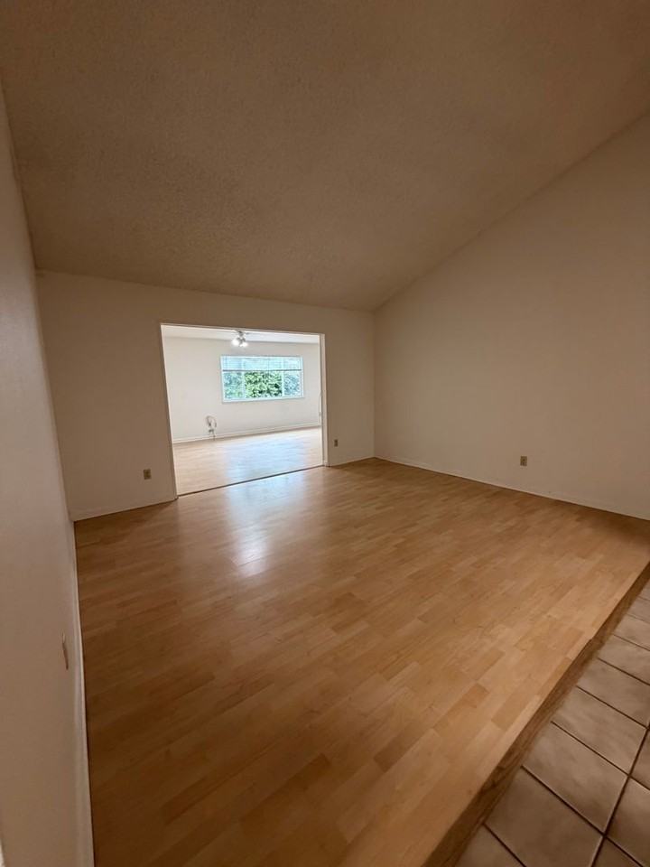 9450 Durango Way - Photo 5 of 11