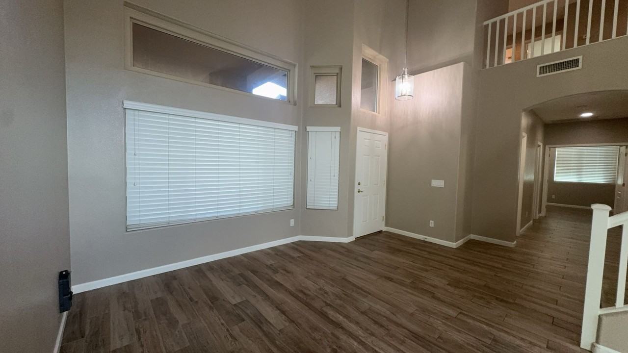 3871 E Remington Dr - Photo 5 of 21