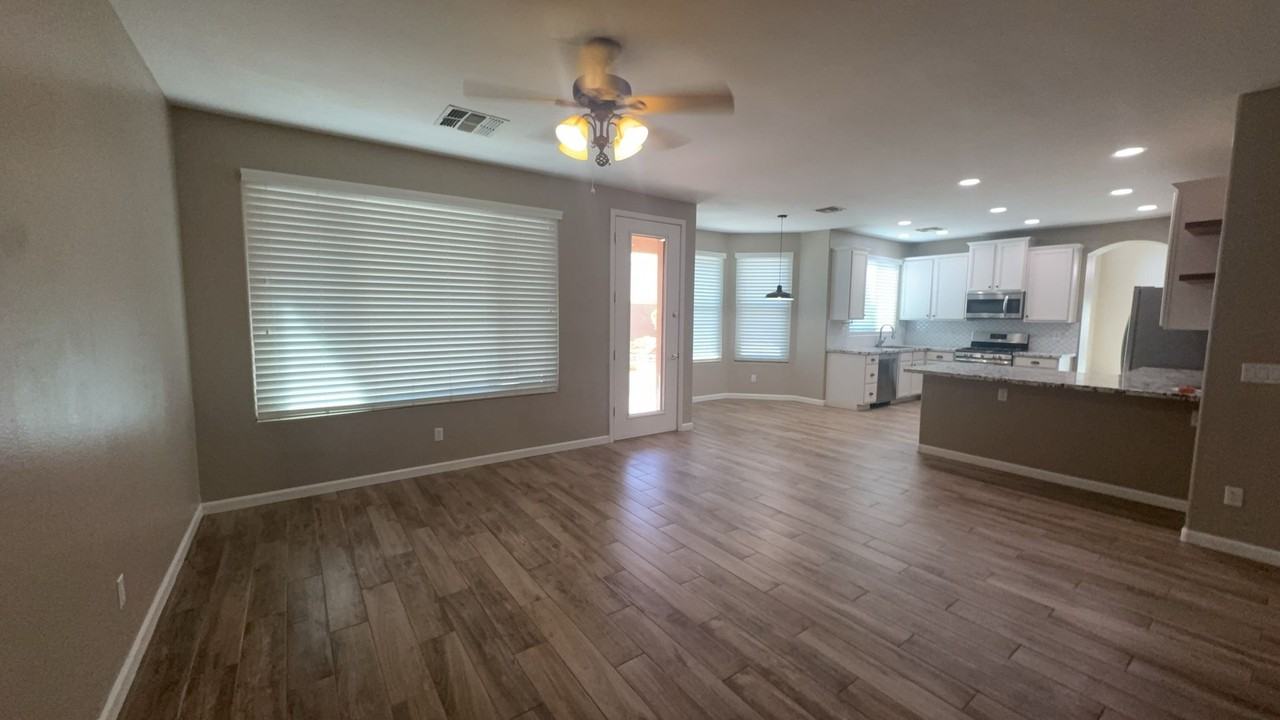 3871 E Remington Dr - Photo 6 of 21