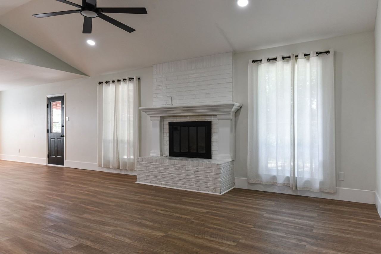 905 Davie Lee Dr - Photo 4 of 15