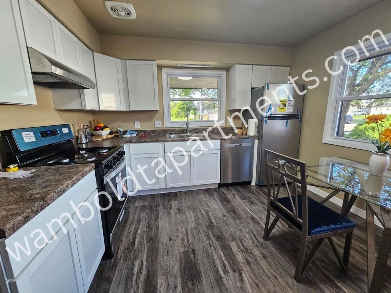 3315 Conrad Dr - Photo 3 of 13