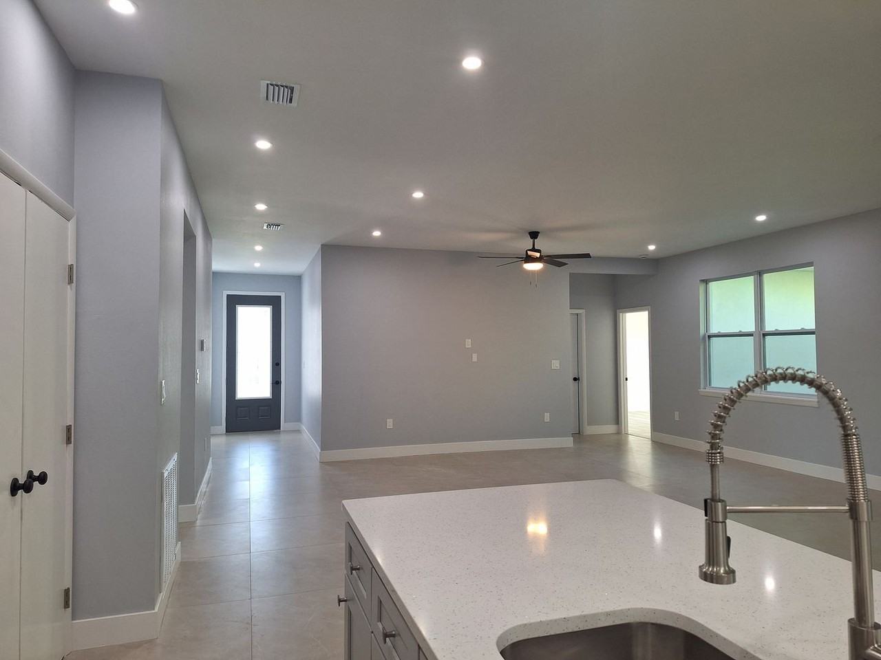 1400 Conrad Dr - Photo 6 of 20