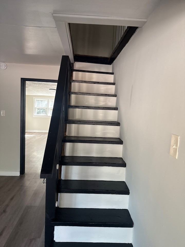 327 Baxter Avenue - Covington TN - Photo 6 of 9